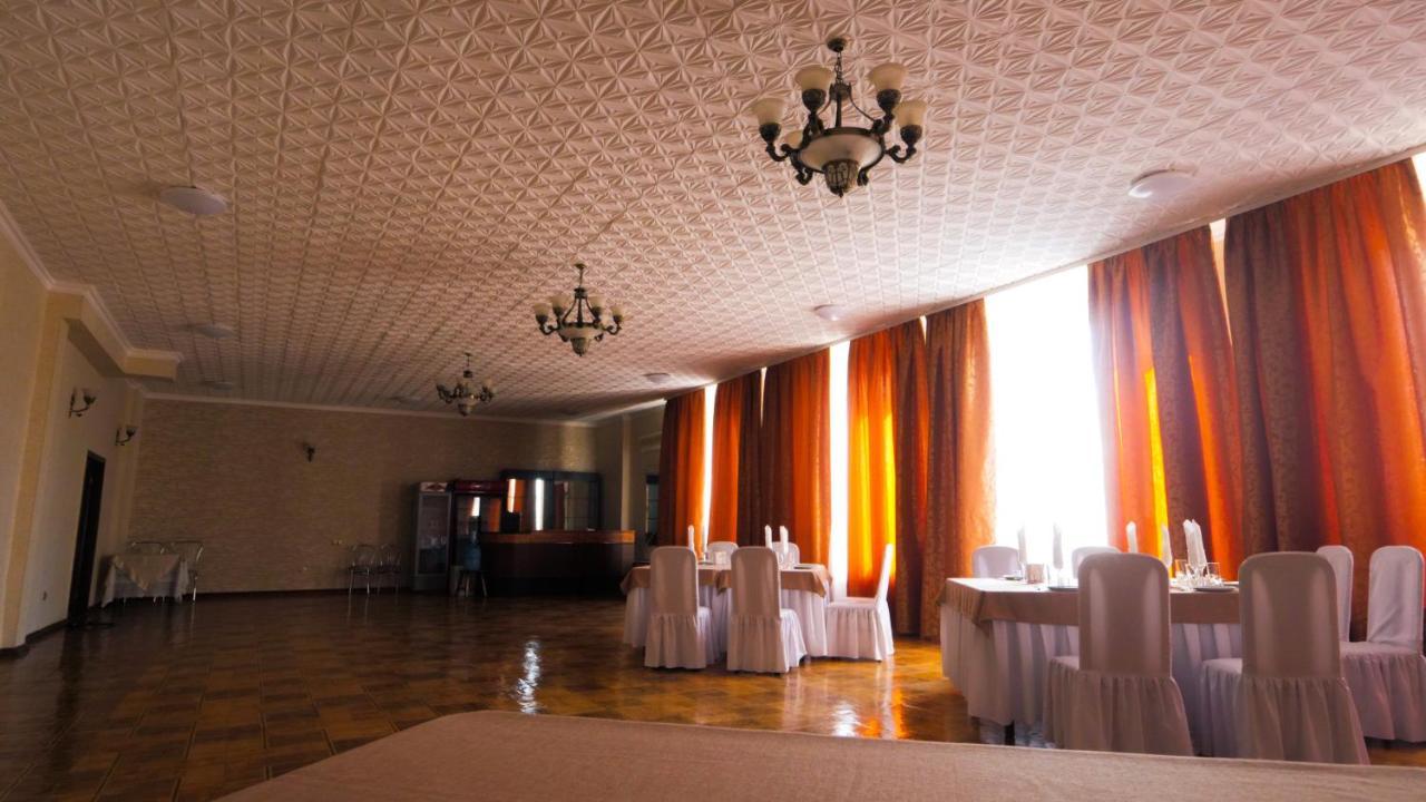Pectoral On Khortytsia Hotel Zaporizhia Exterior photo