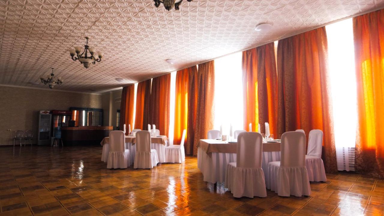 Pectoral On Khortytsia Hotel Zaporizhia Exterior photo