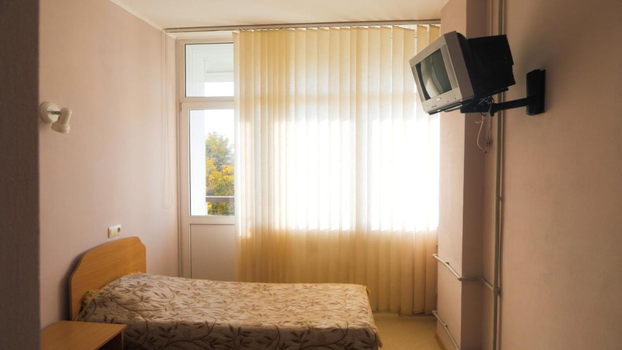 Pectoral On Khortytsia Hotel Zaporizhia Exterior photo